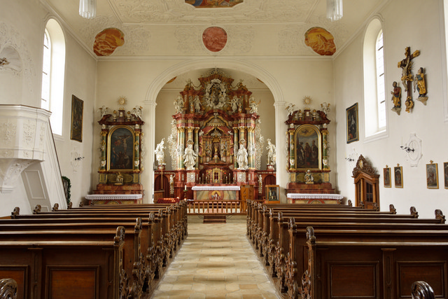 Mittelgang der Frauenbergkirche, Foto: Thomas Stephan
